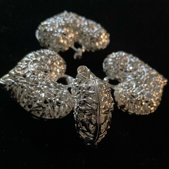 925 Silver Puffed Large Filigree Heart 1” length x 1 1/2” wide x 1/2” thick. - Picture 3 of 6